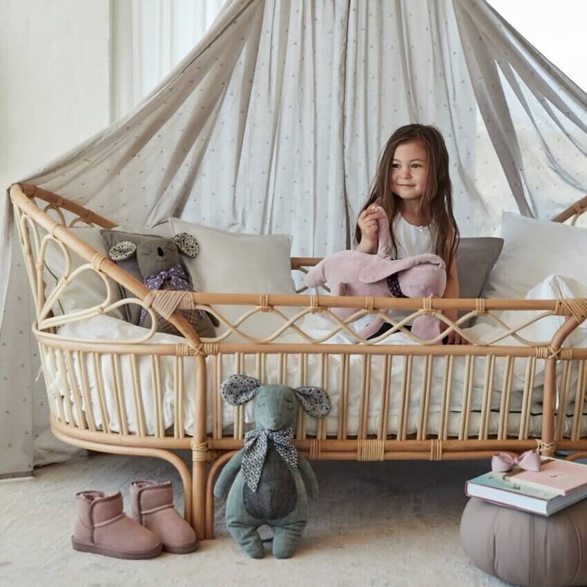 Rattan beds
