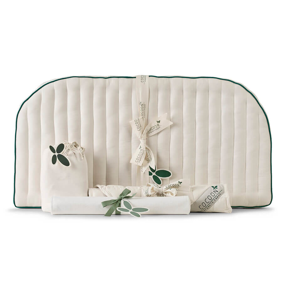 Startpakke til Babybay Original | Indeholder 1 x kapok madras, 1 x rullemadras, 1 x vådliggerlagen & 2 x stræklagner - Cocoon Company